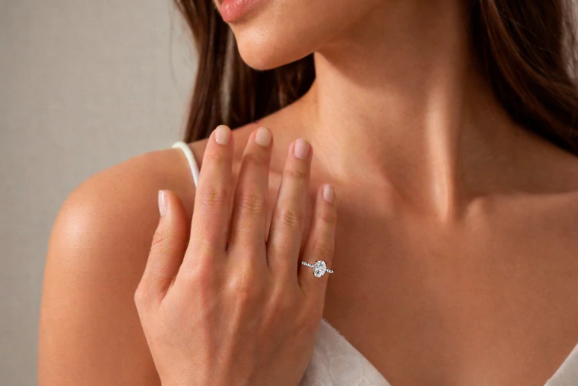 The ring on a hand photo without contact shadow